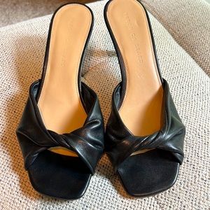 Veronica Beard butter leather slides